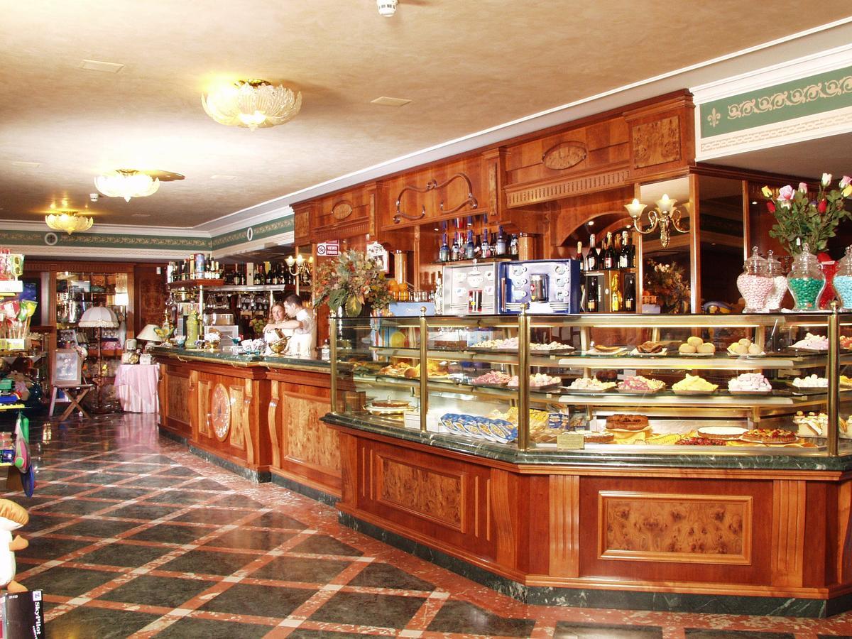 Hotel Al Boschetto à Castel Volturno Extérieur photo