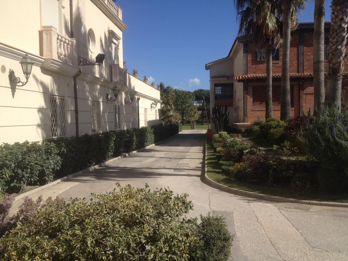Hotel Al Boschetto à Castel Volturno Extérieur photo