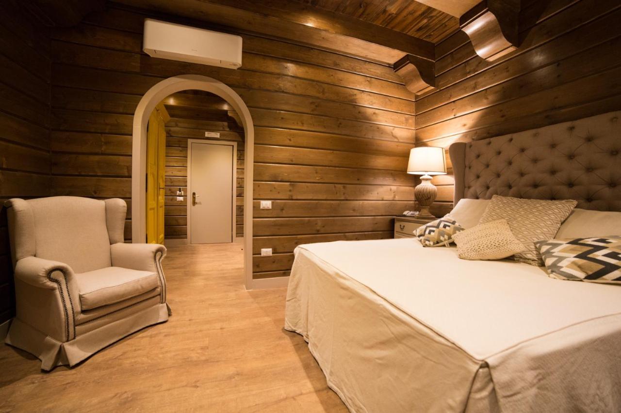 Hotel Al Boschetto à Castel Volturno Extérieur photo